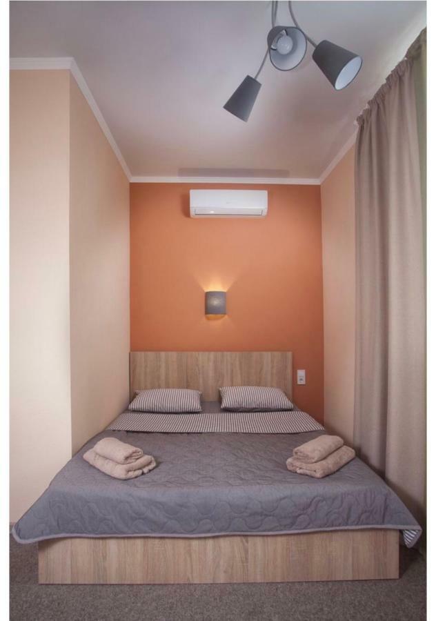 Hôtel Fanfan à Odessa Extérieur photo