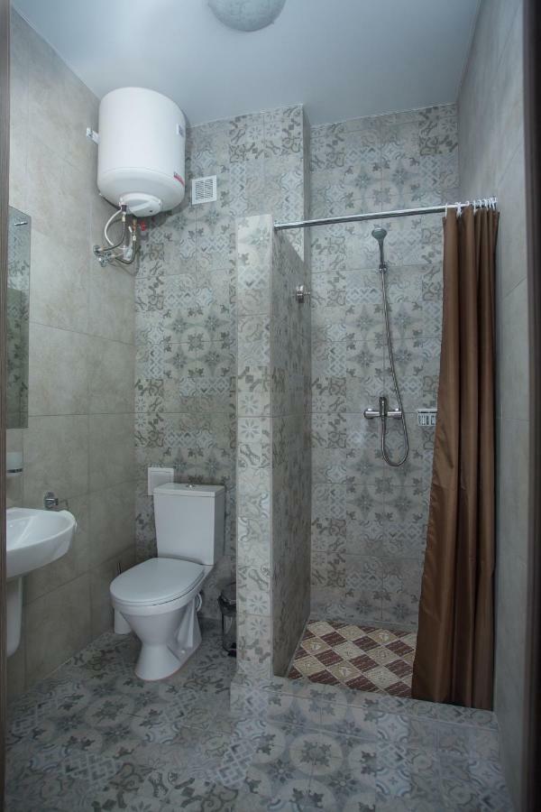 Hôtel Fanfan à Odessa Extérieur photo