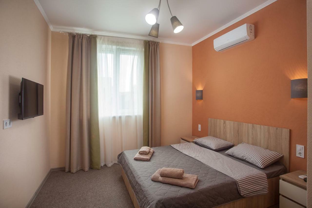 Hôtel Fanfan à Odessa Extérieur photo
