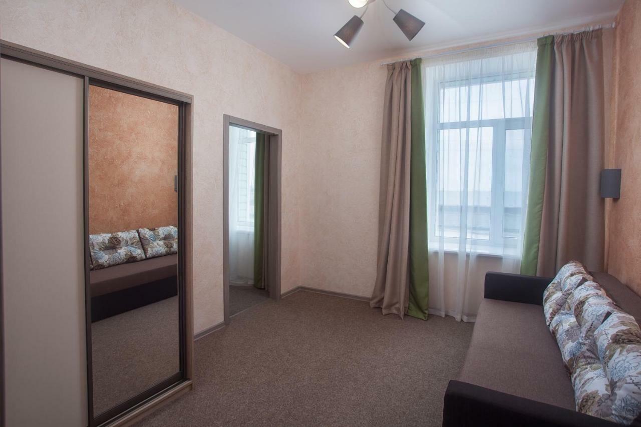 Hôtel Fanfan à Odessa Extérieur photo